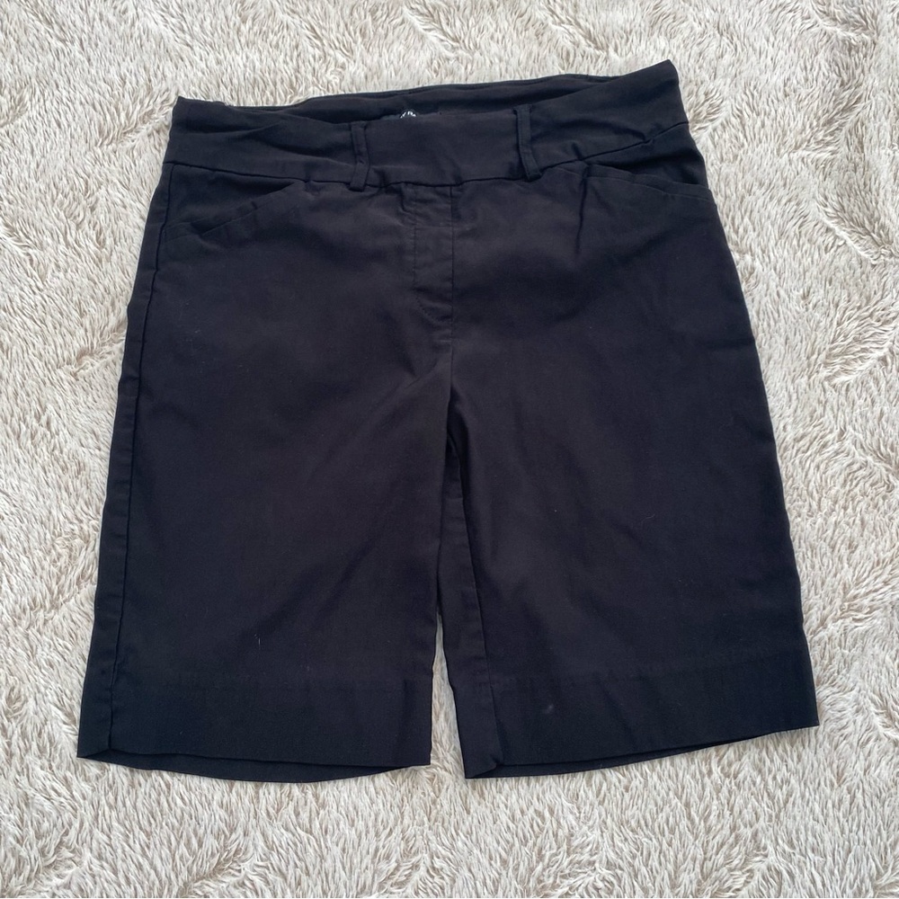 Hilary Radley Shorts Womens M Black Pull On Bermuda Length Dressy Casual